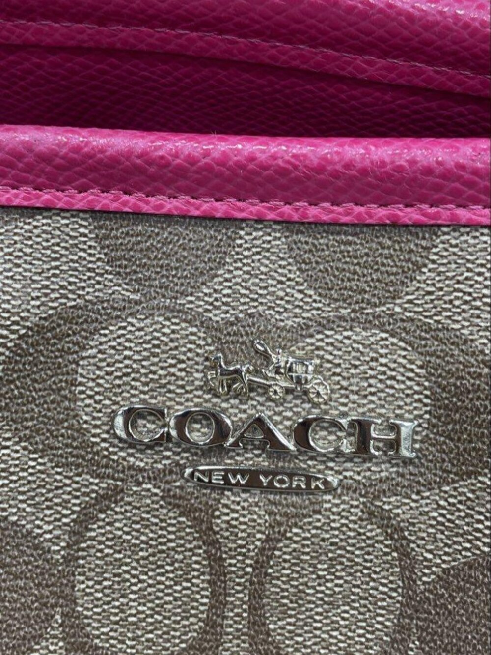 Coach - Picture 3 of 6